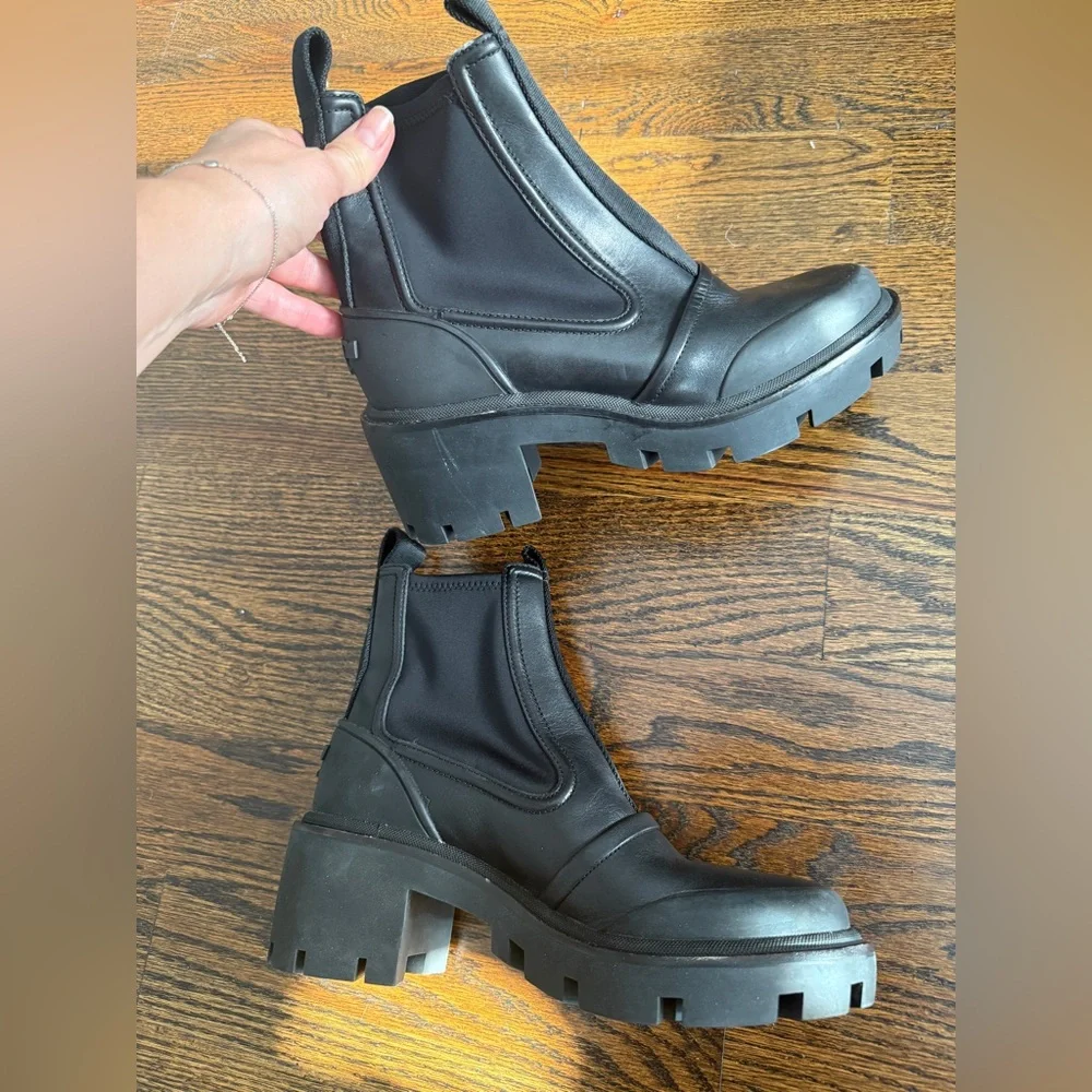 TORY BURCH Chelsea Lug Sole Ankle Boots Sz 8/8.5